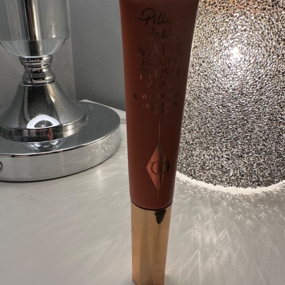 Charlotte Tilbury blush wand peach pop - Picture 2 of 4